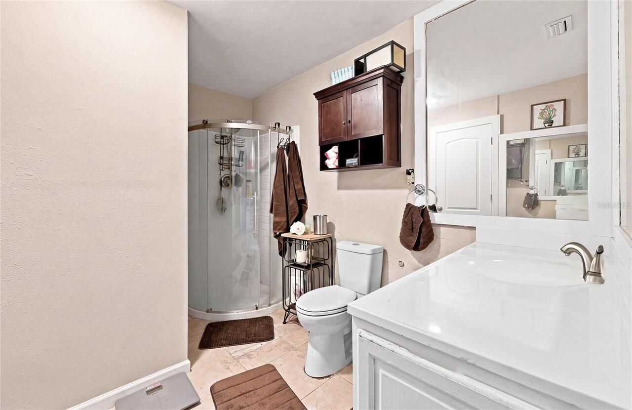 Listing Photo 14