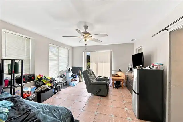 Listing Photo 18