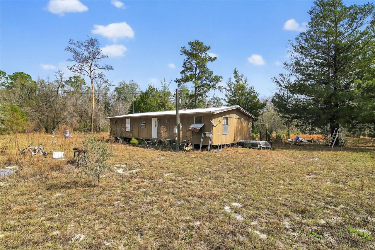 Listing Photo 11