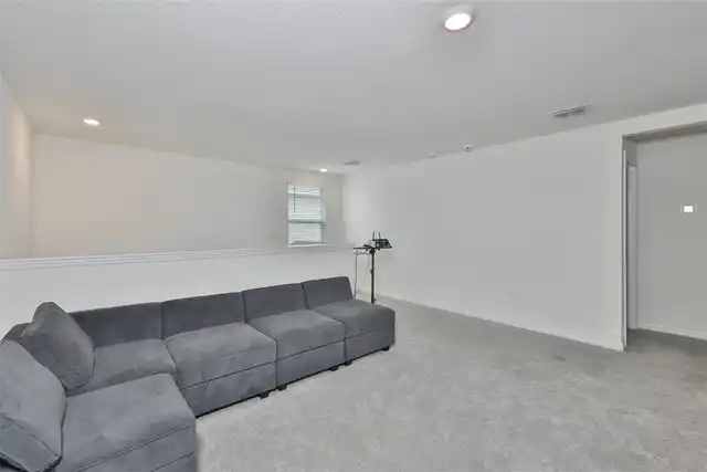 Listing Photo 16