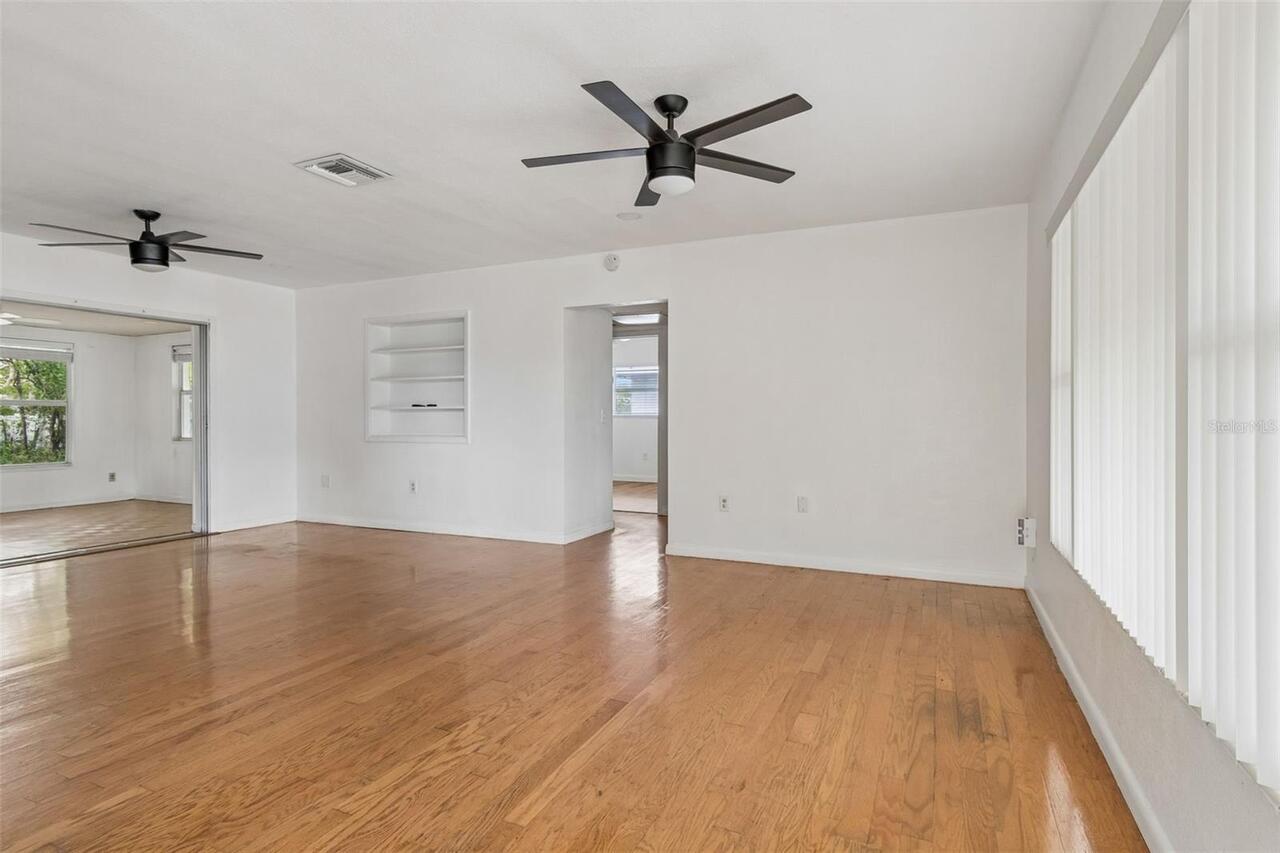 Listing Photo 8