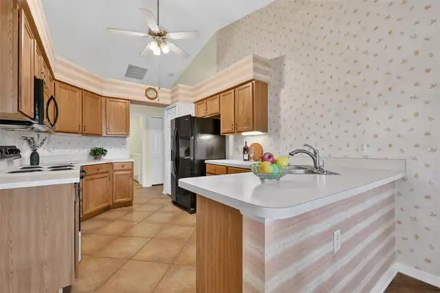 Listing Photo 8