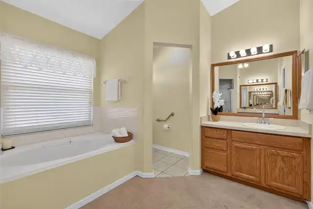 Listing Photo 16
