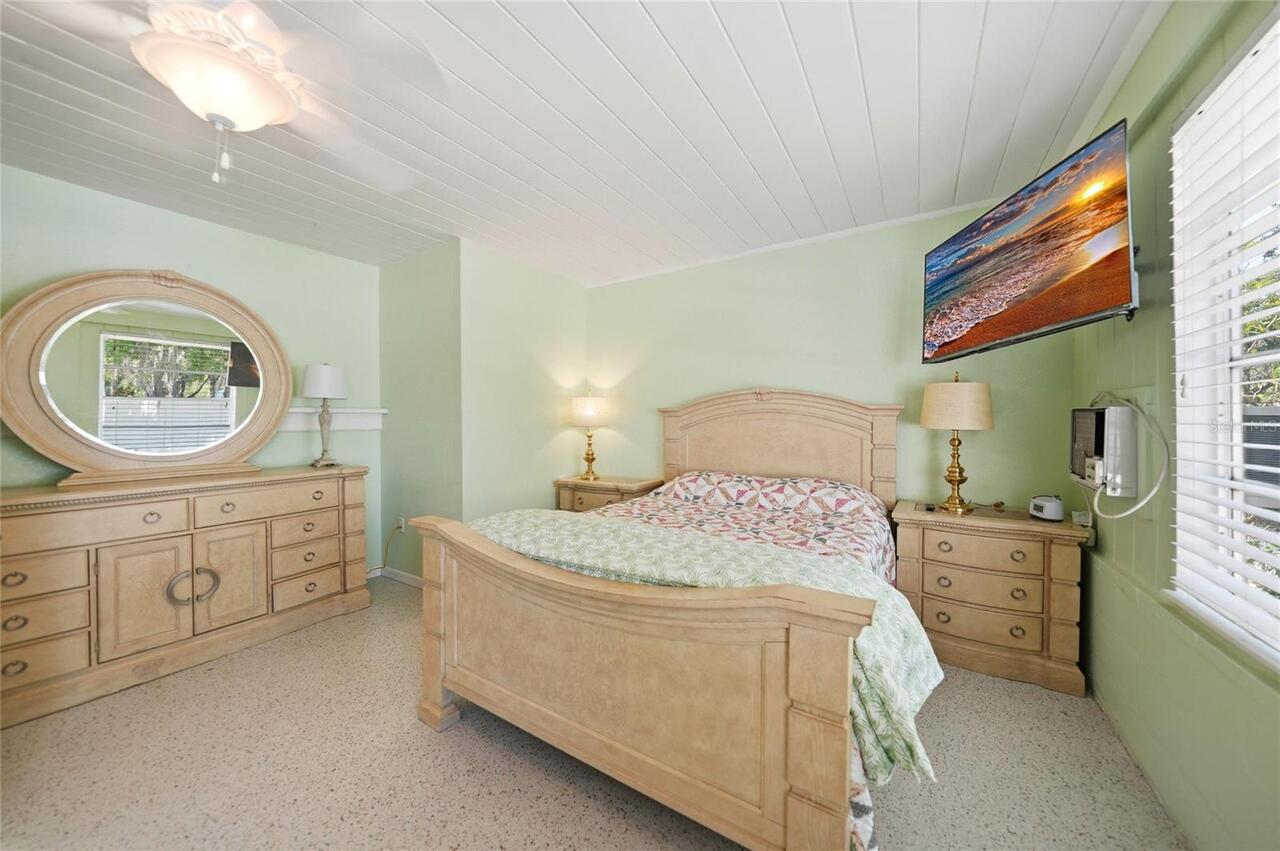 Listing Photo 25
