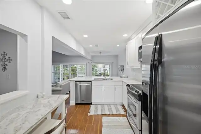 Listing Photo 14