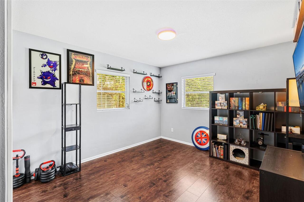 Listing Photo 17