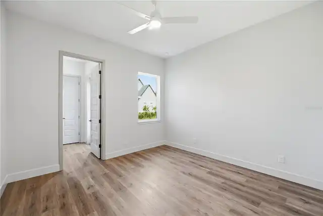 Listing Photo 29