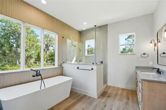Listing Photo 41
