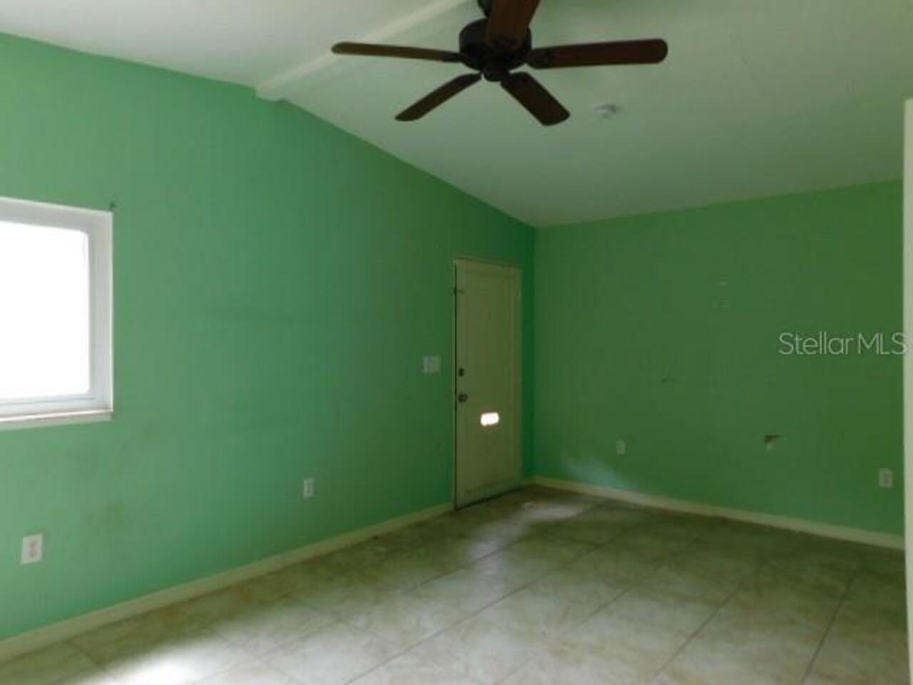 Listing Photo 10