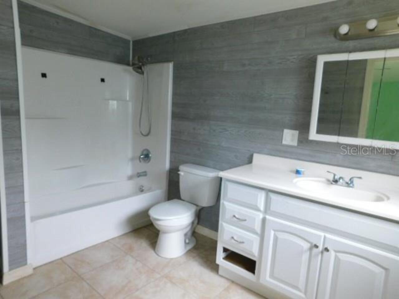 Listing Photo 11