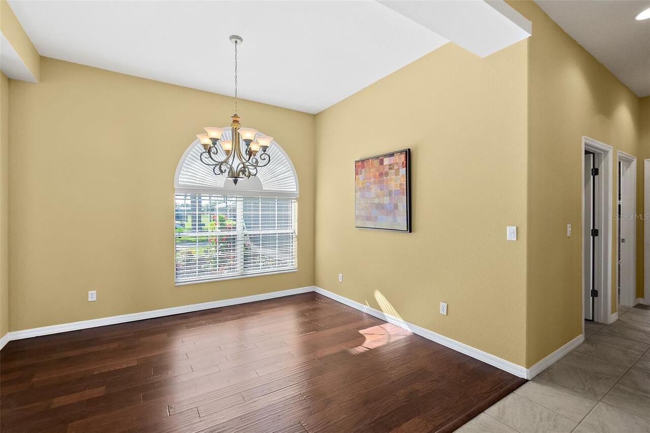 Listing Photo 14