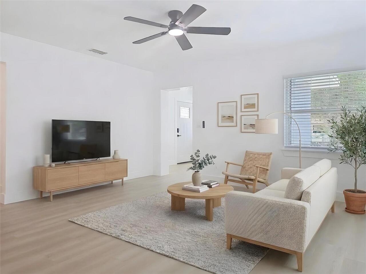 Listing Photo 9