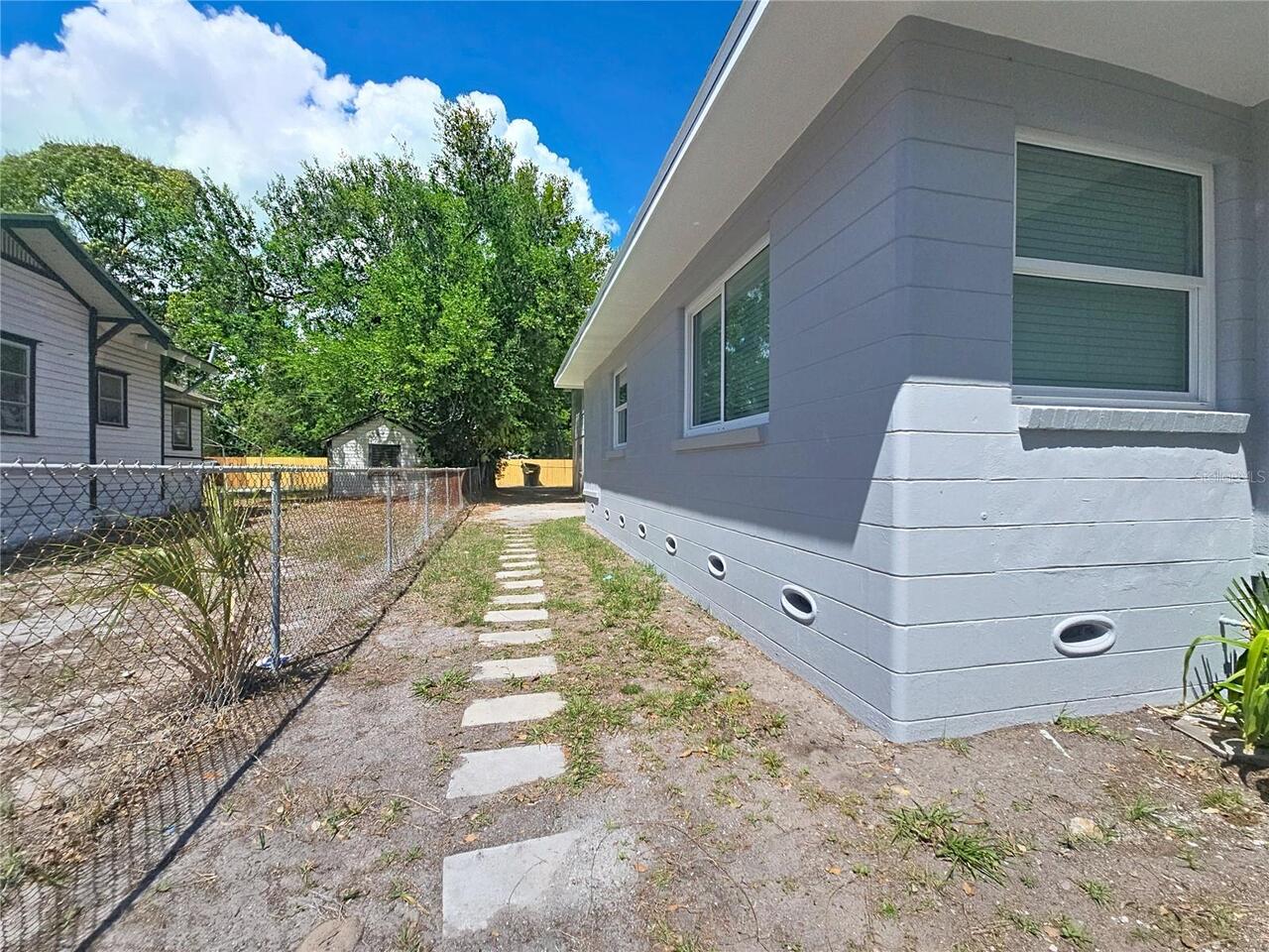Listing Photo 17