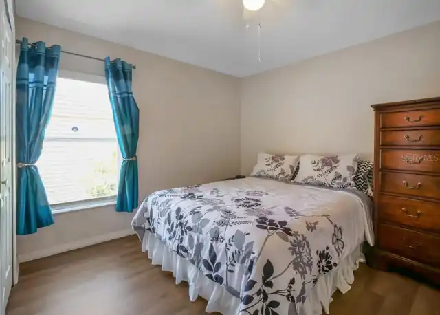 Listing Photo 17