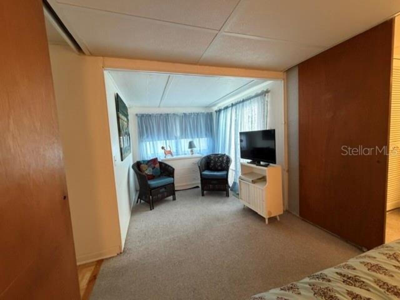 Listing Photo 8
