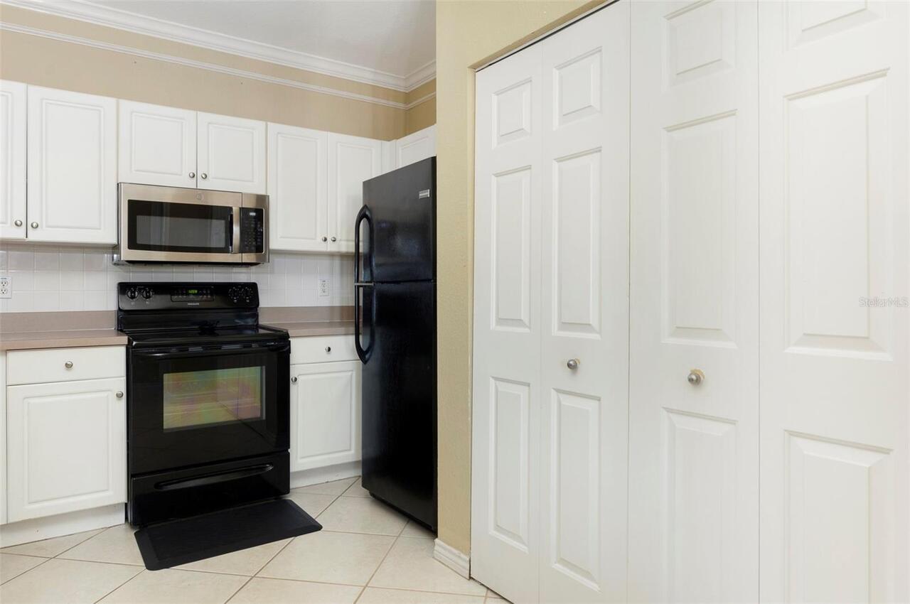 Listing Photo 12