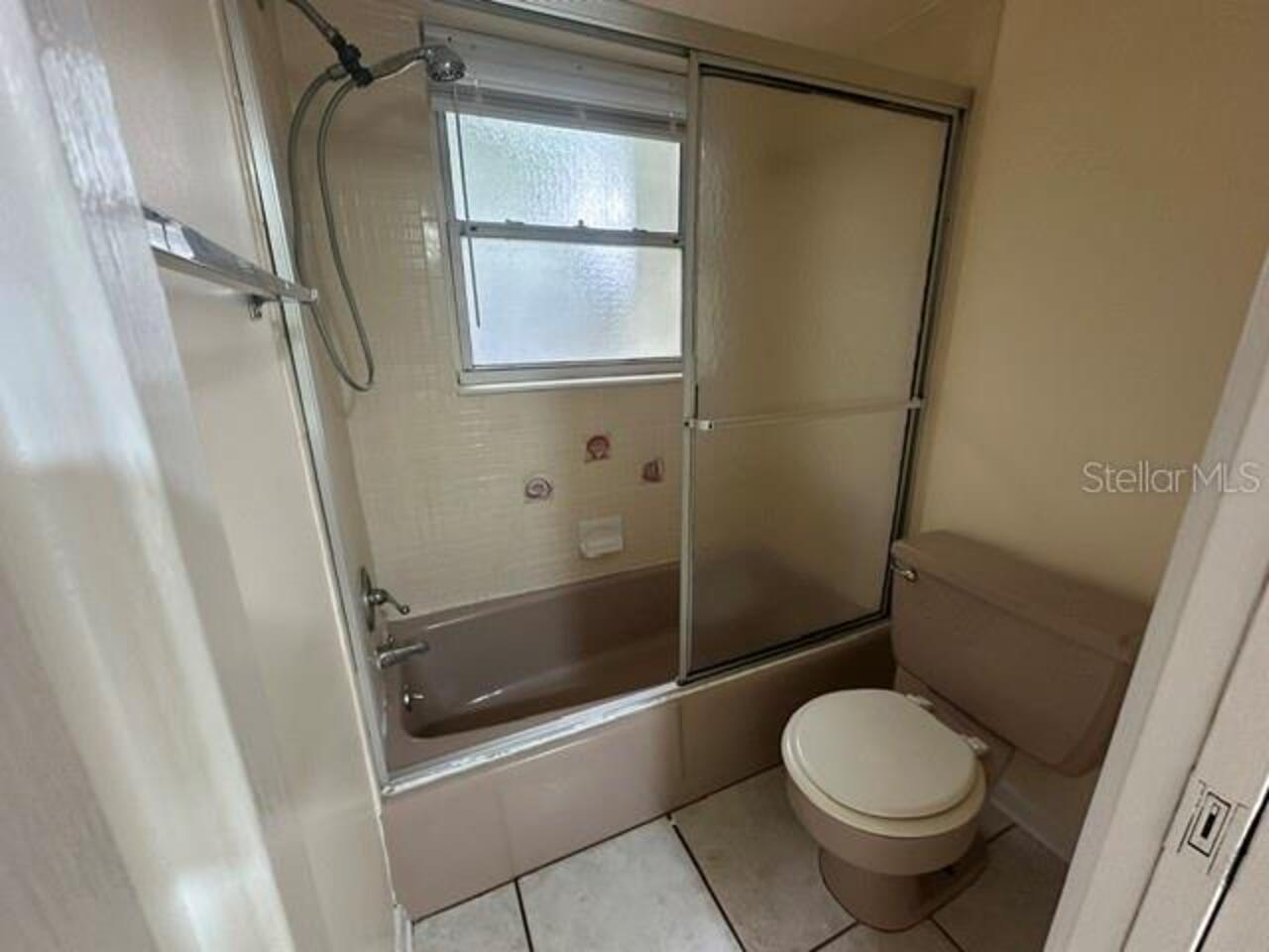 Listing Photo 10