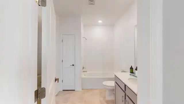 Listing Photo 5