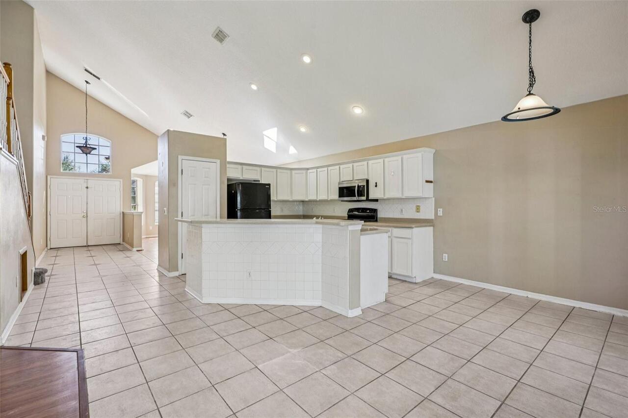 Listing Photo 8