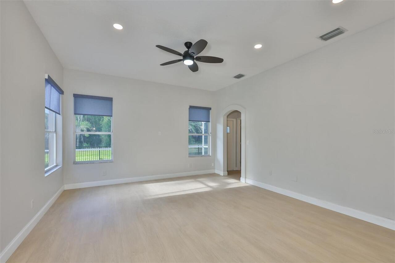 Listing Photo 28