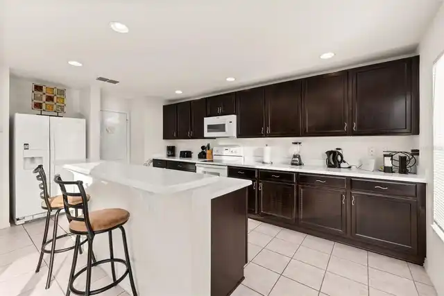 Listing Photo 17