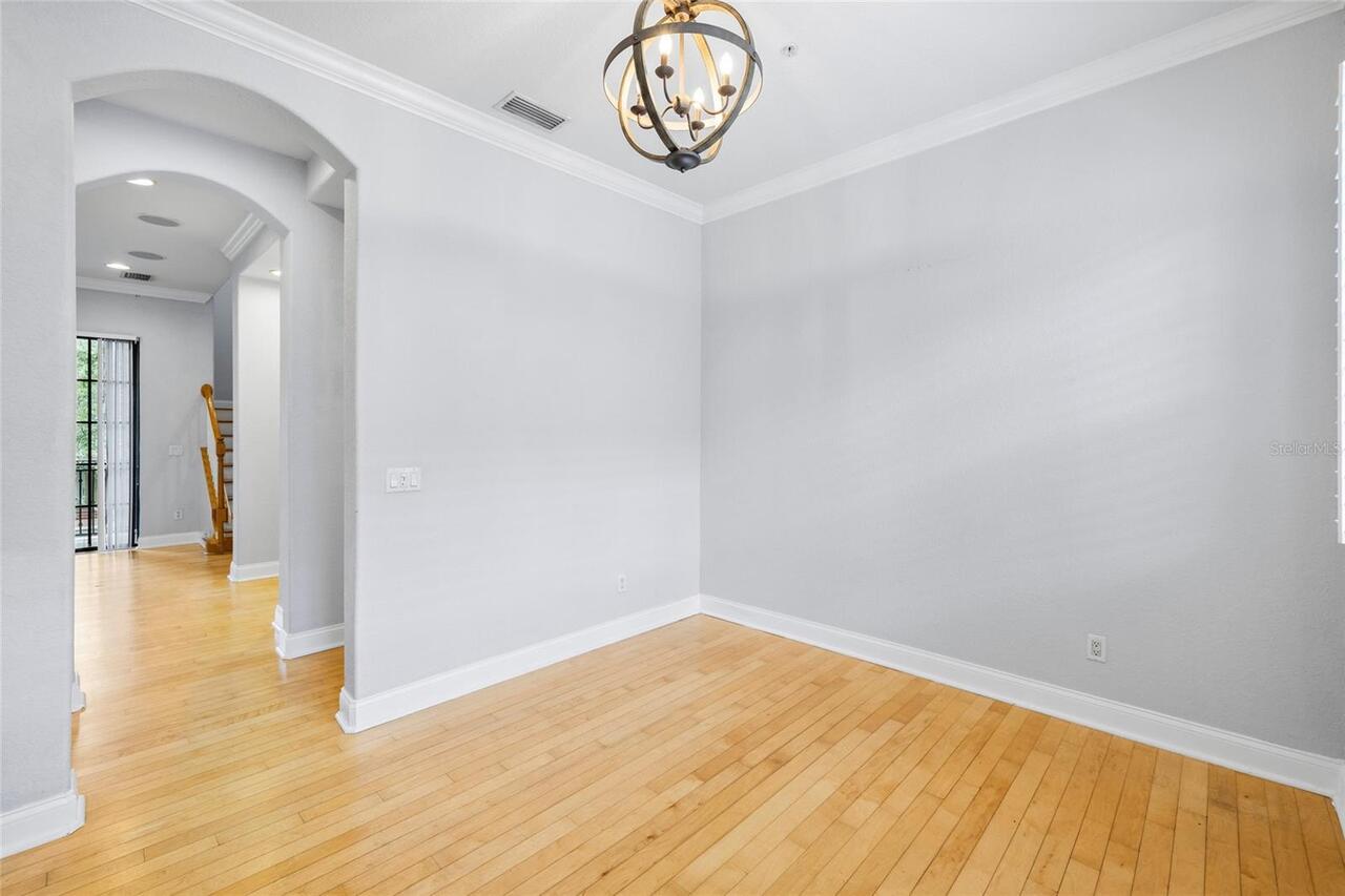 Listing Photo 17