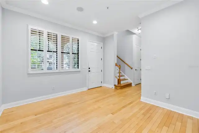 Listing Photo 7