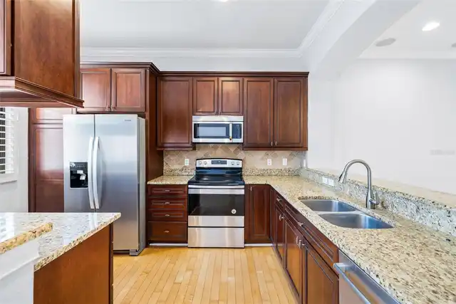 Listing Photo 21