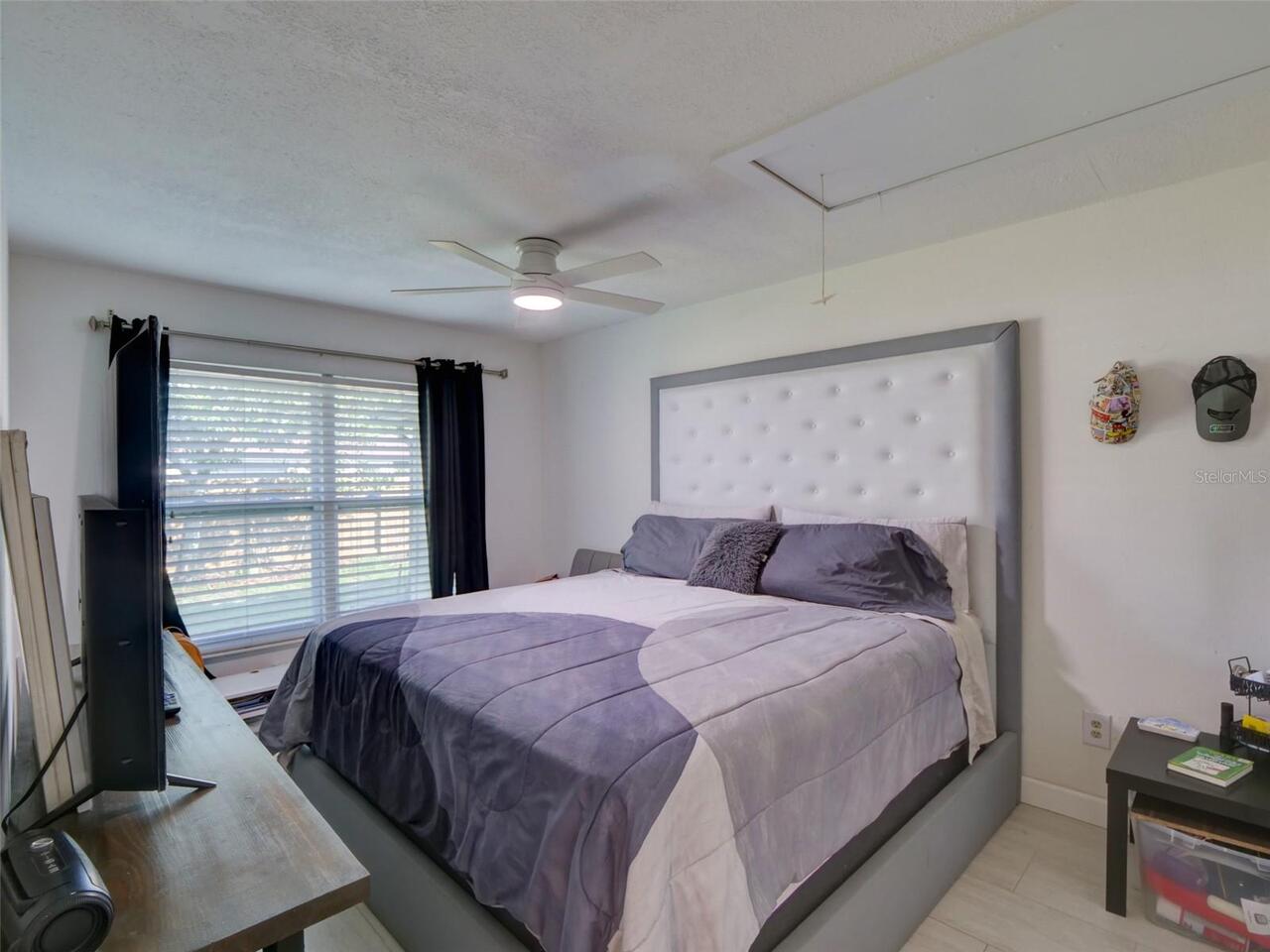 Listing Photo 12