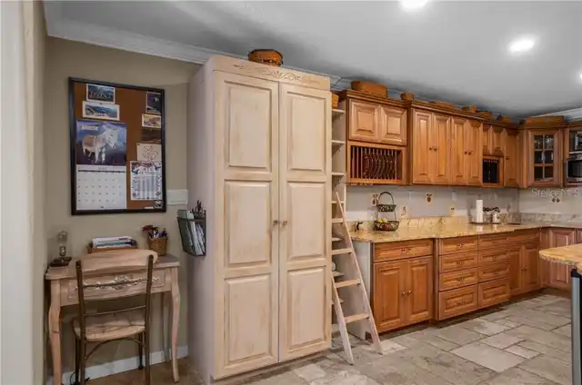 Listing Photo 18