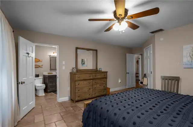 Listing Photo 33