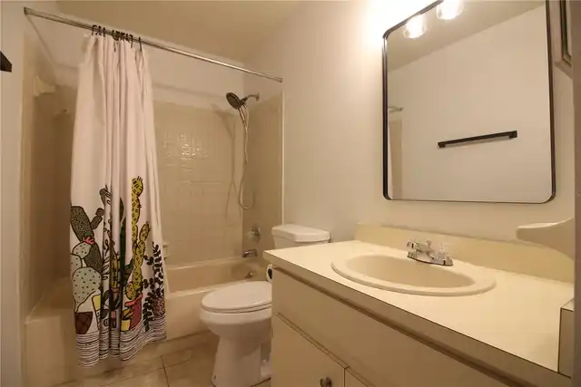 Listing Photo 15