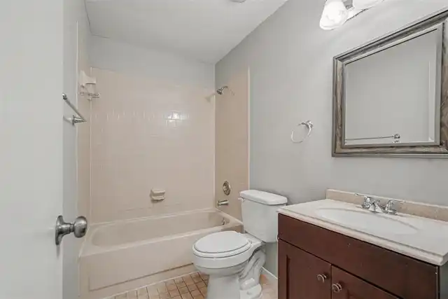 Listing Photo 13