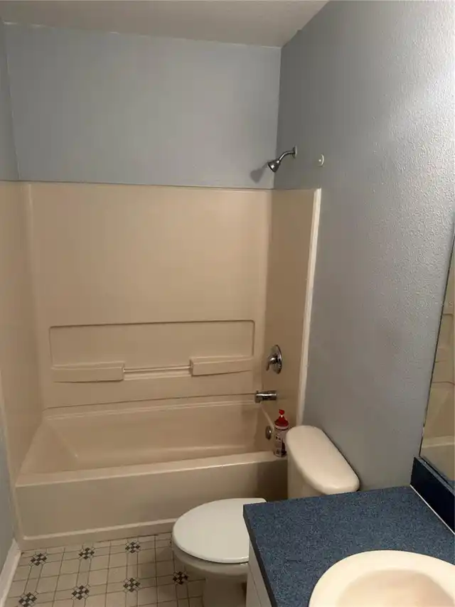 Listing Photo 14