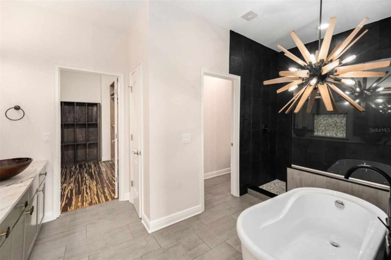 Listing Photo 19
