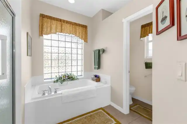 Listing Photo 17