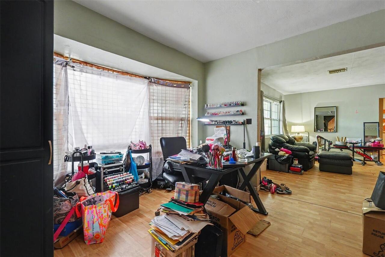 Listing Photo 9