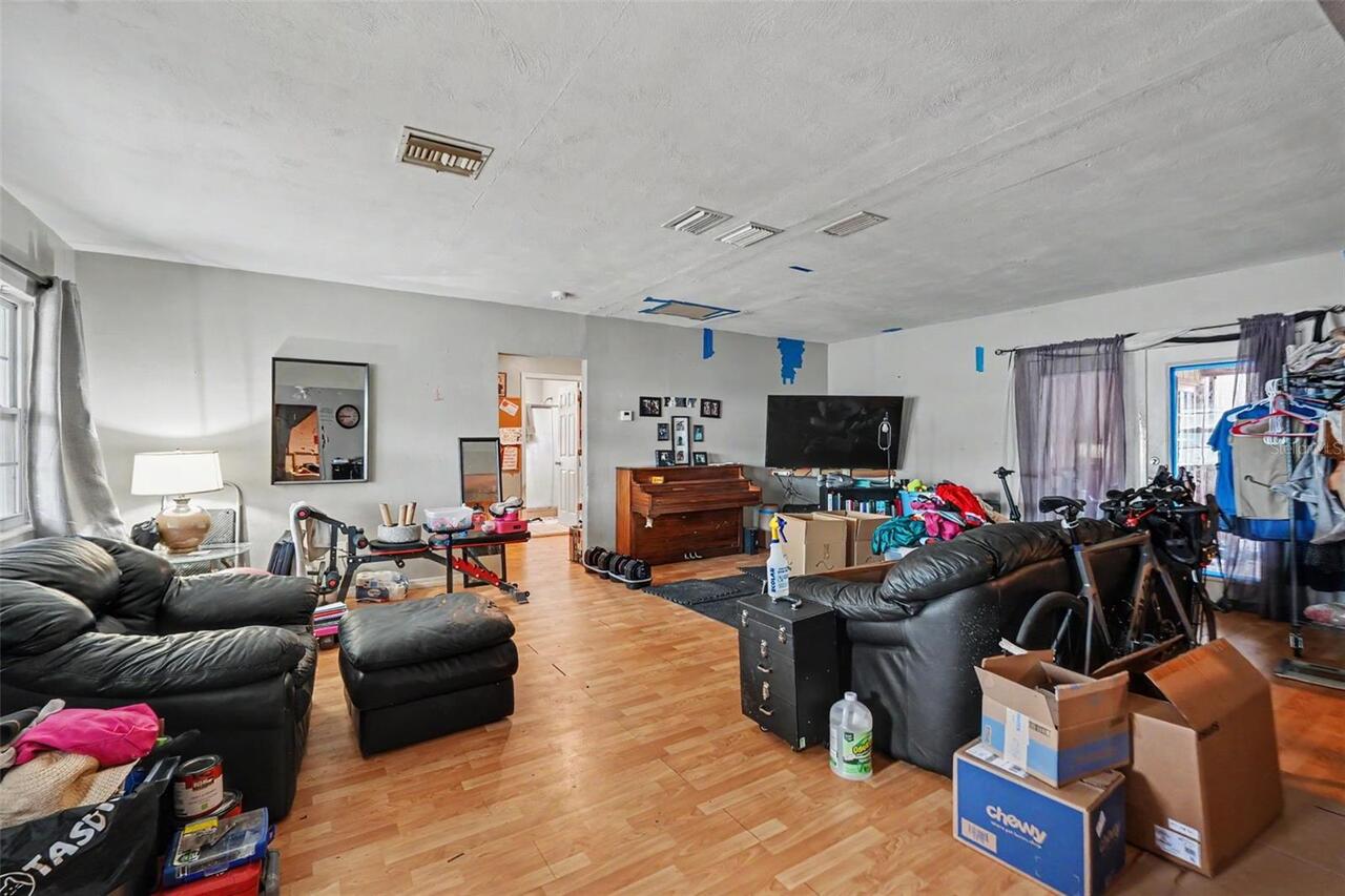 Listing Photo 19