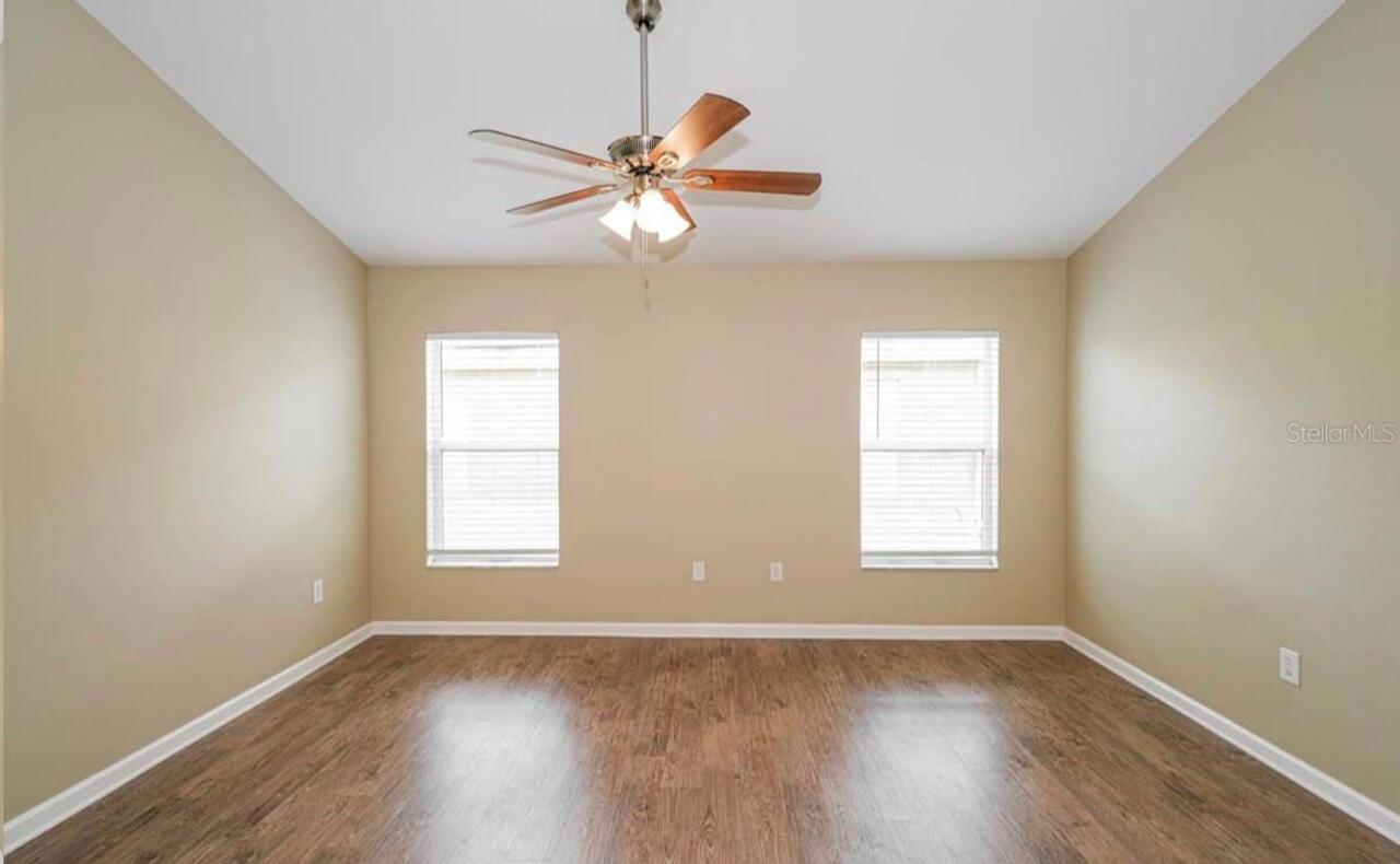 Listing Photo 8