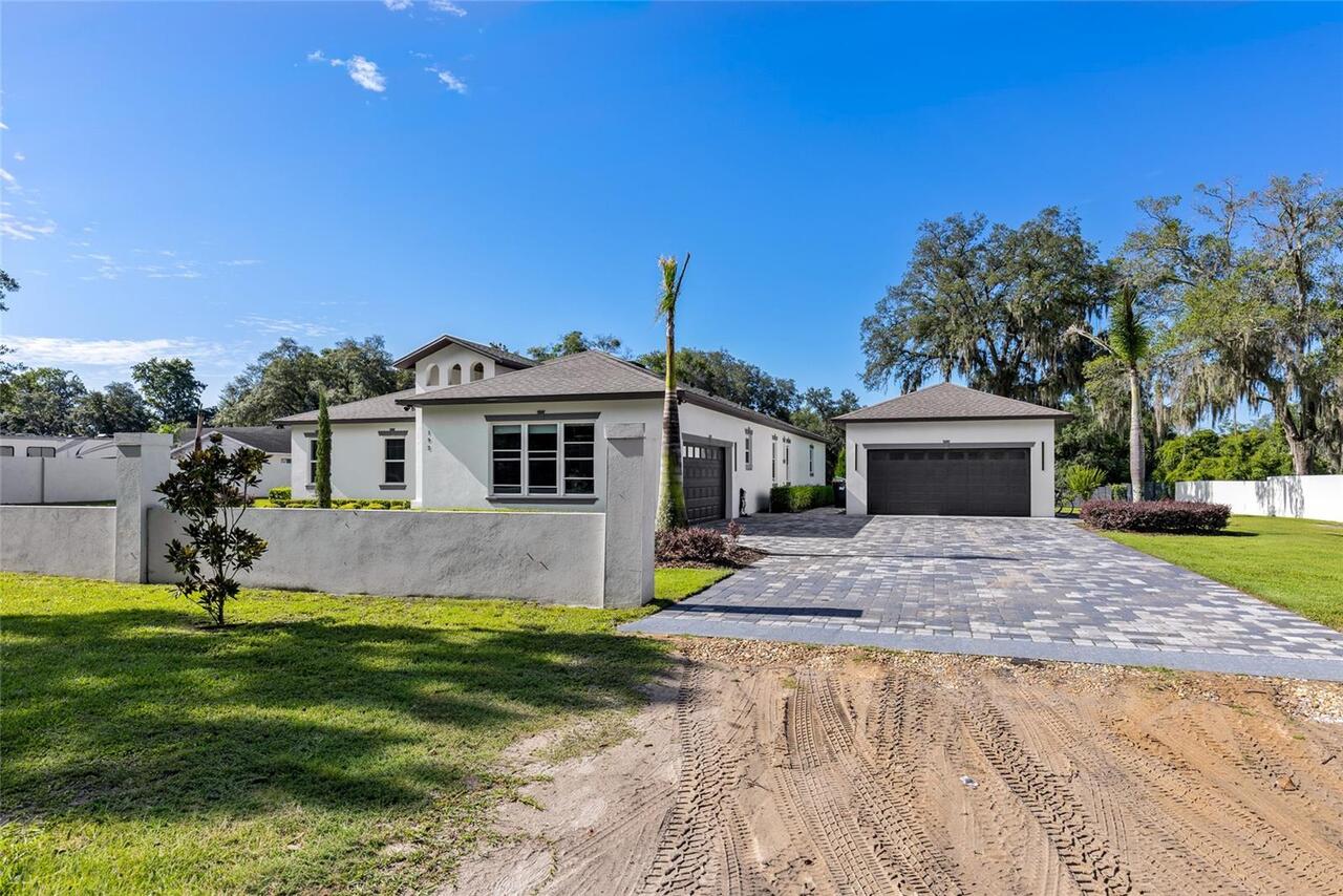Listing Photo 10