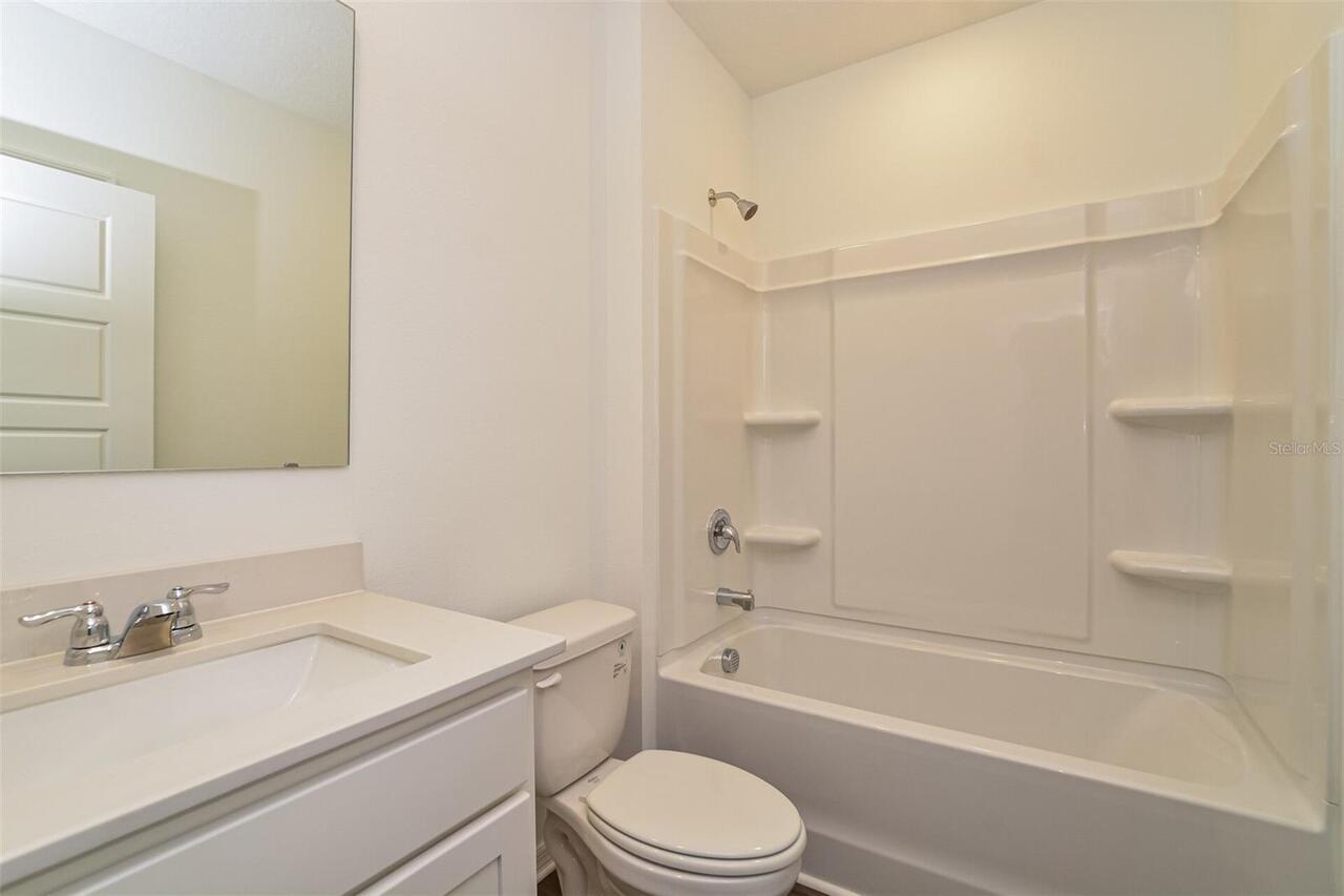 Listing Photo 14