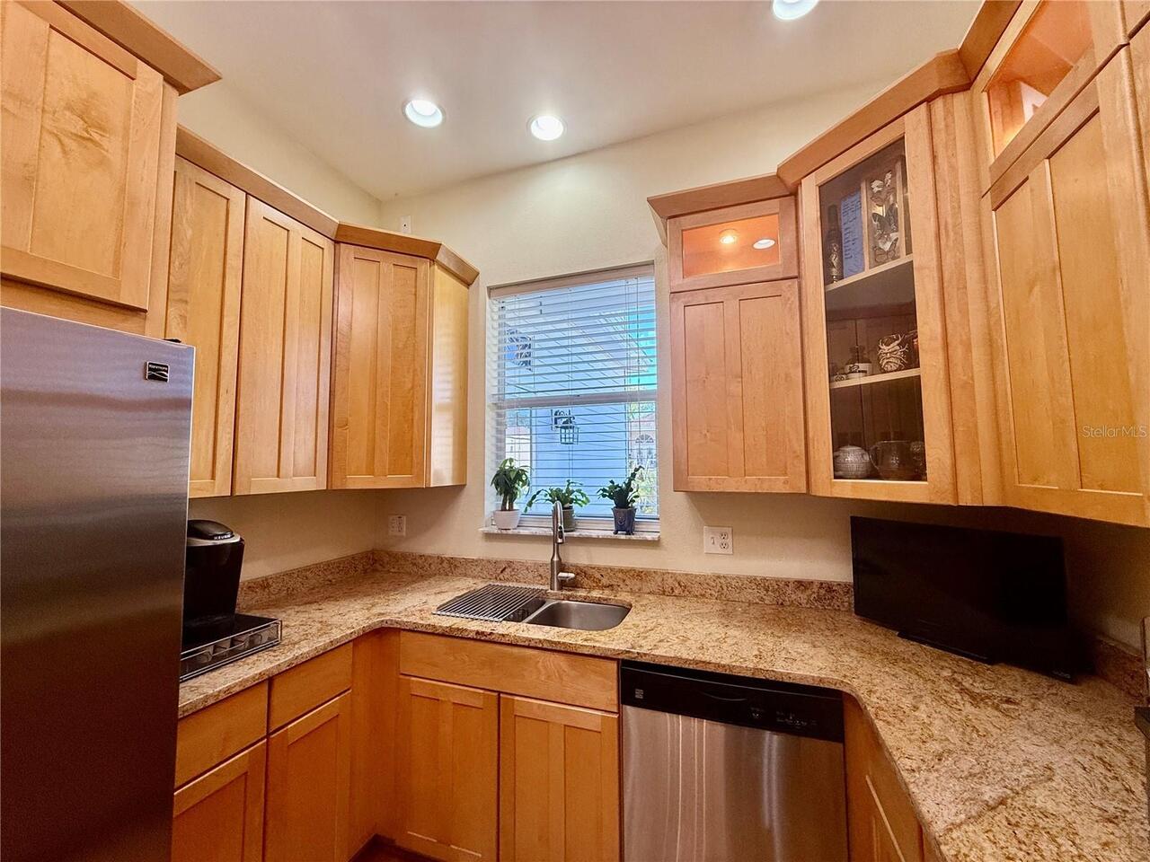 Listing Photo 9
