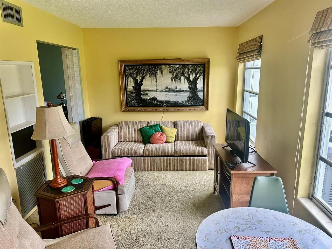 Listing Photo 12