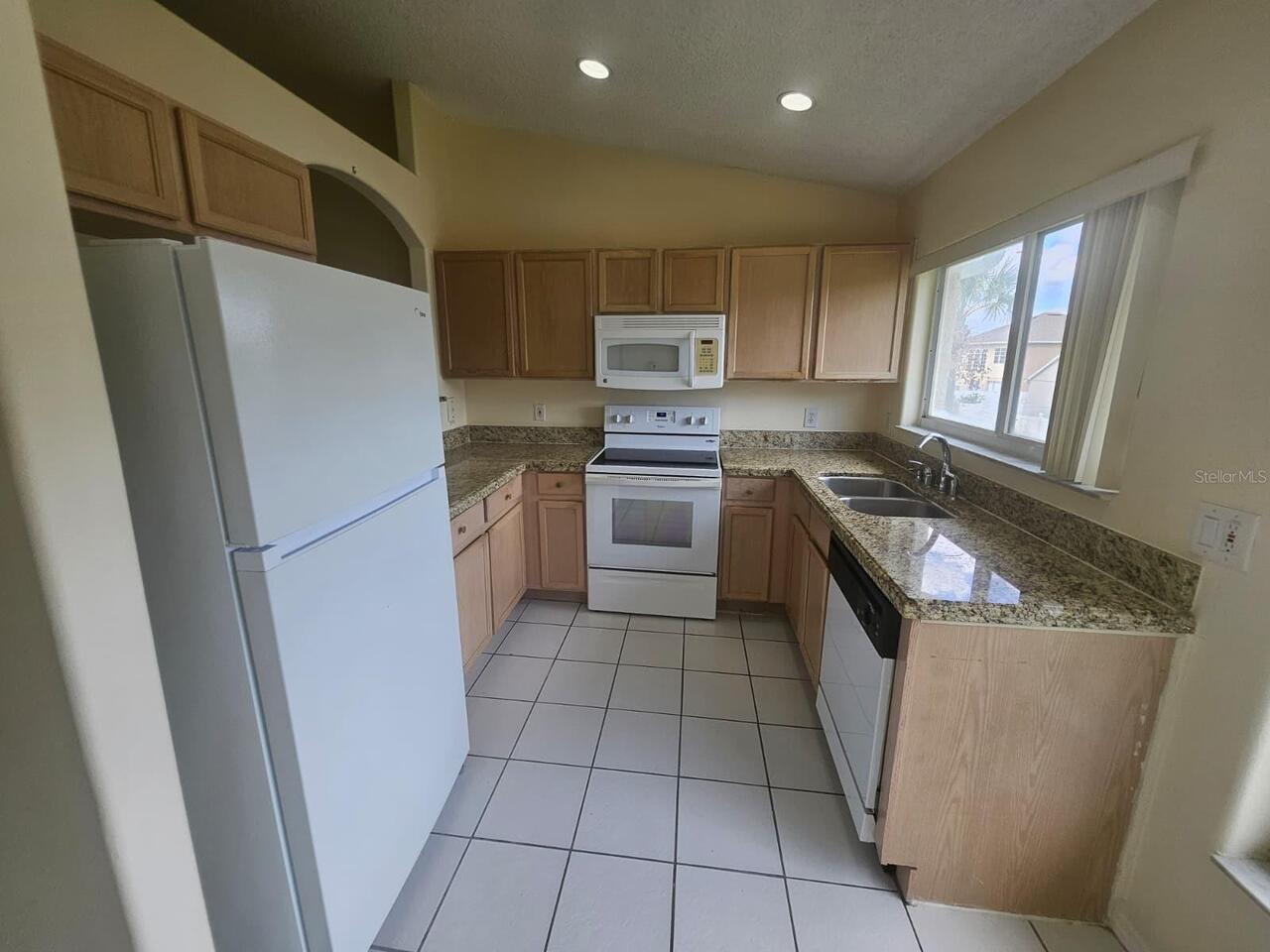 Listing Photo 6