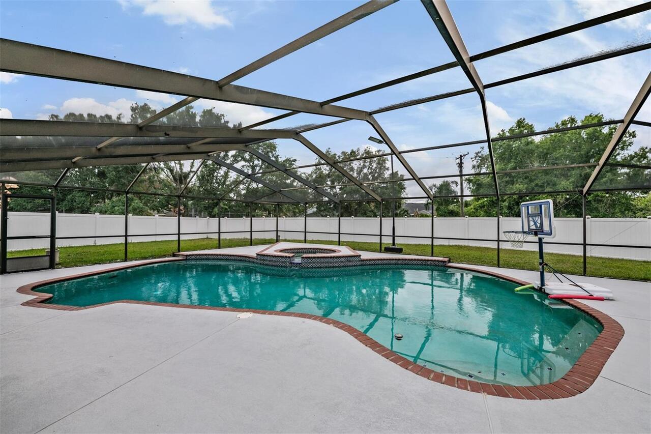 Listing Photo 25
