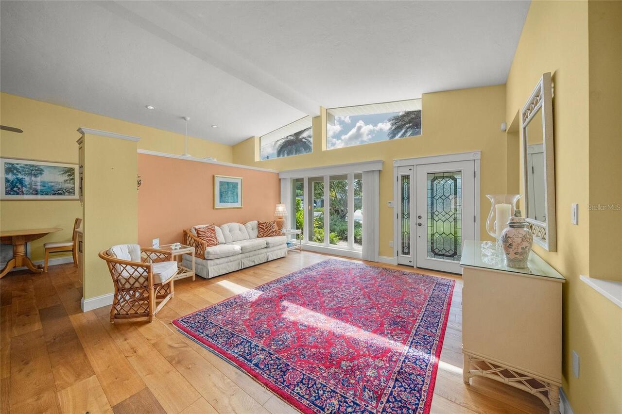 Listing Photo 11
