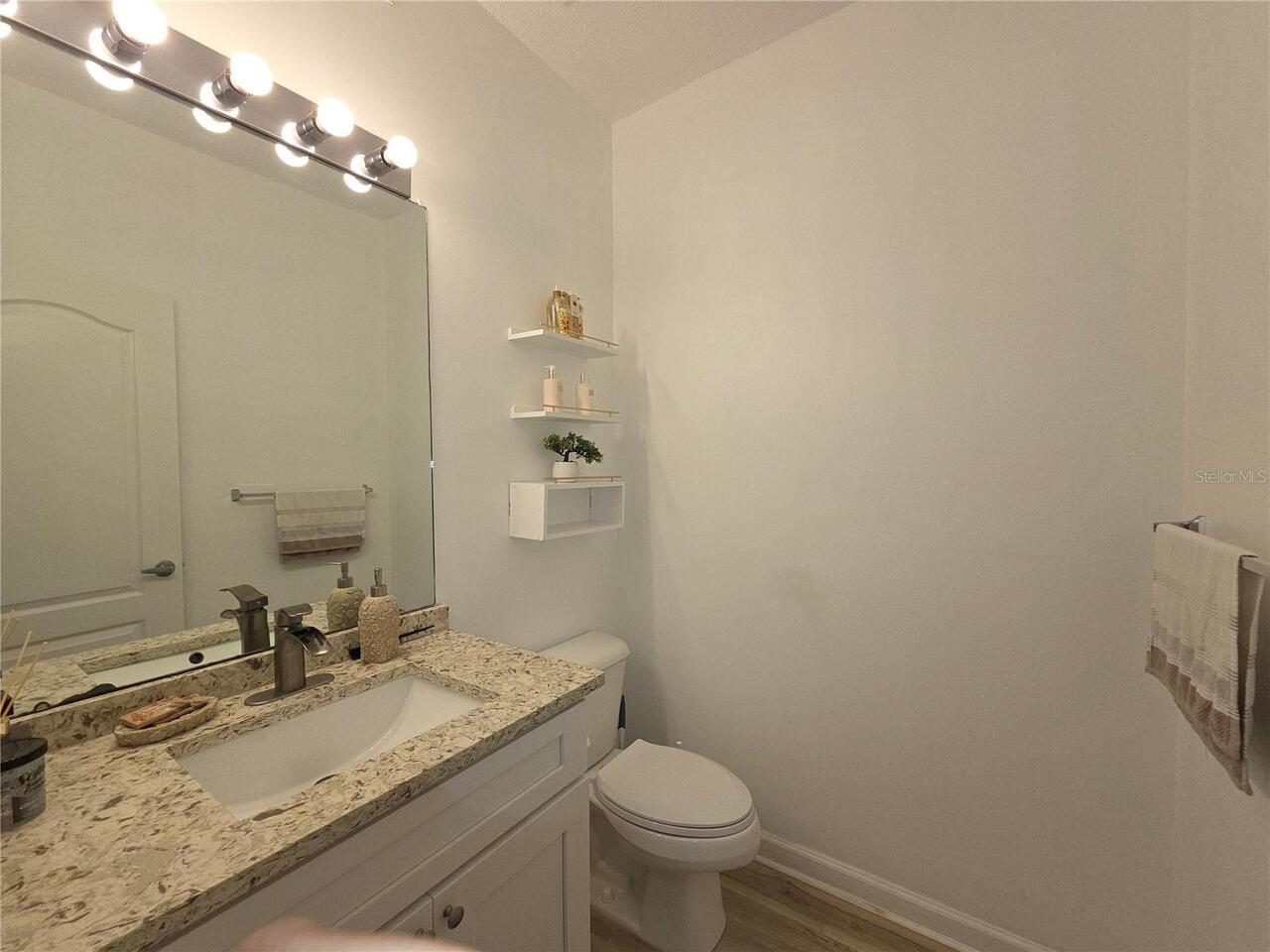 Listing Photo 16