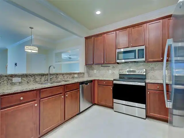 Listing Photo 20