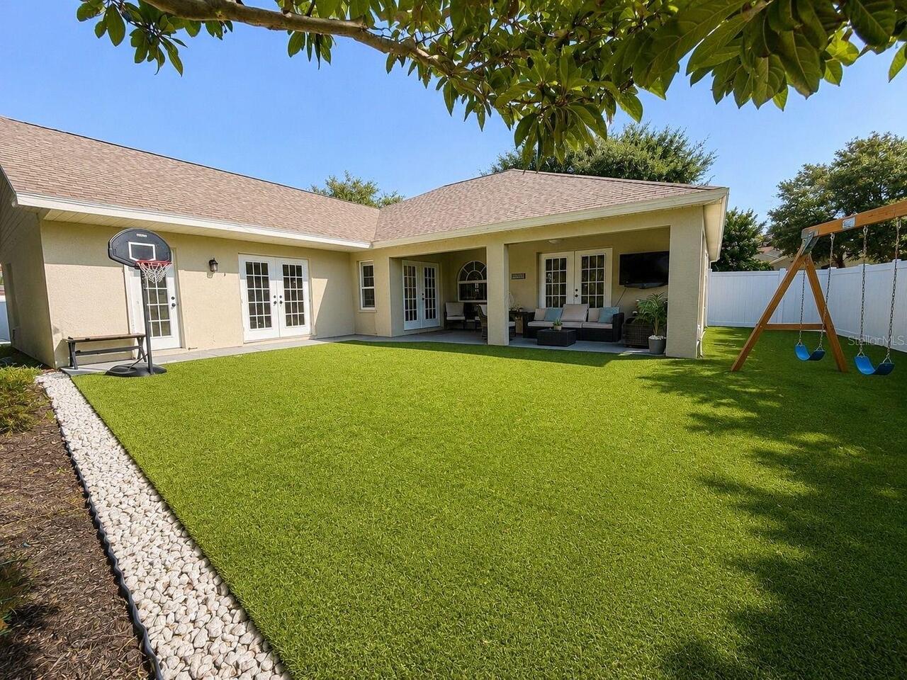 Listing Photo 12