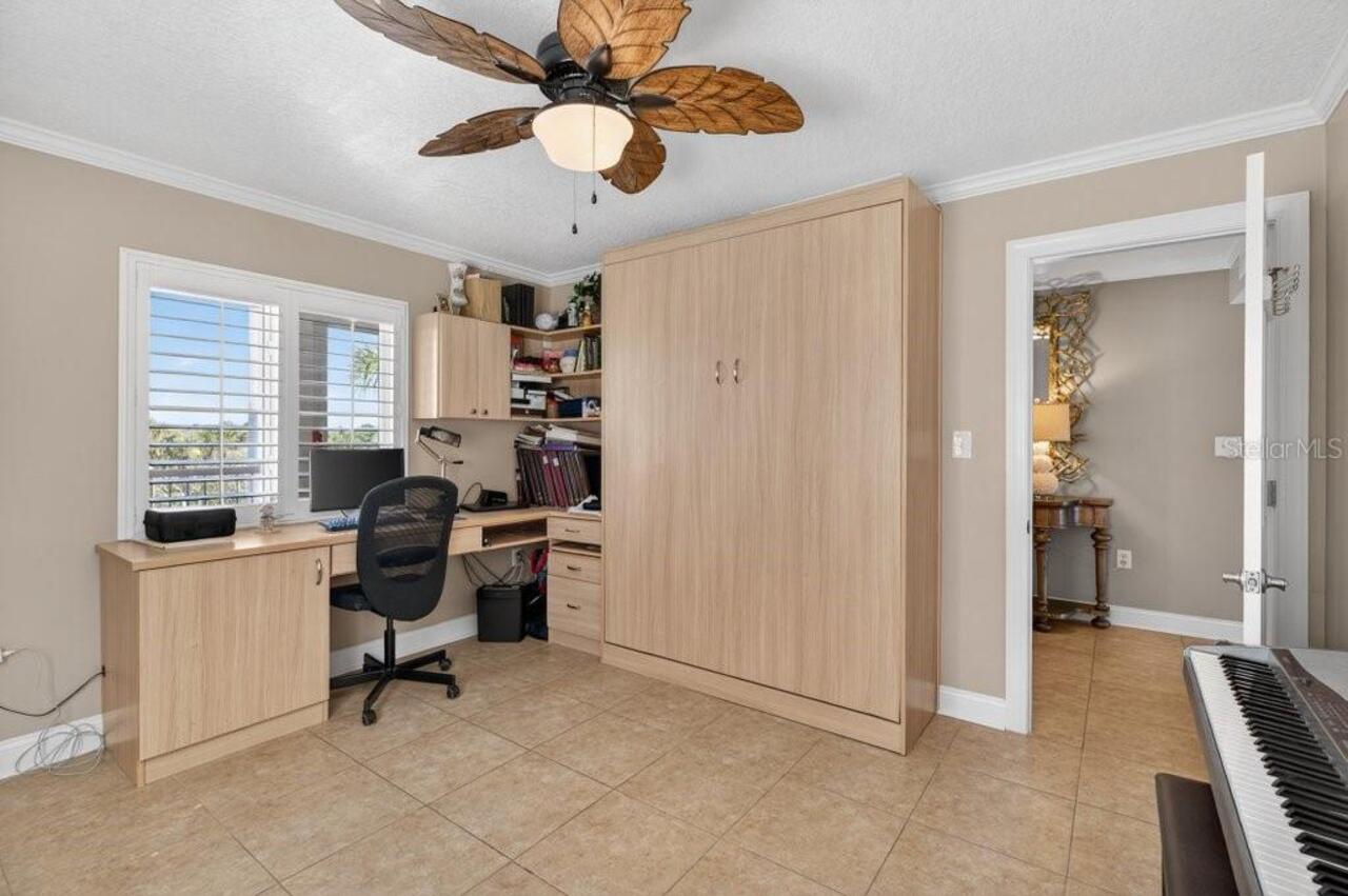 Listing Photo 10